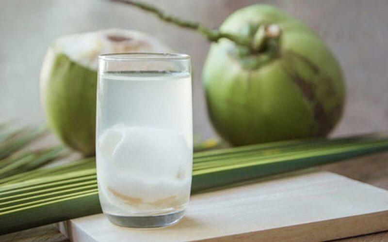 Uống nước dừa có tác dụng gì