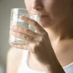 Uống nước đúng cách để giảm cân giảm mụn