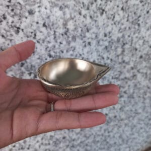 Đèn dầu không đế phiên bản dày và nặng
