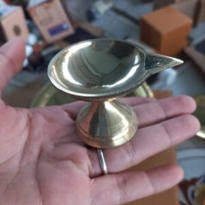 Đèn dầu bằng đồng mini